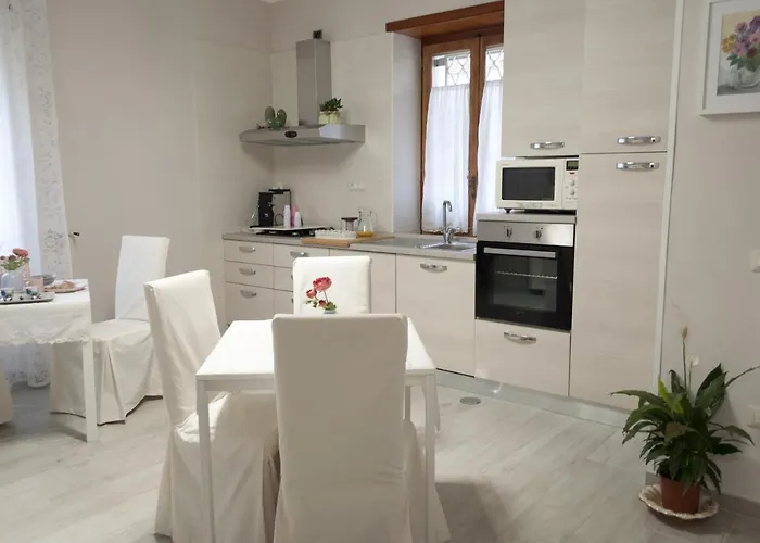 L' Albero Di Giada Bed and breakfast 3*