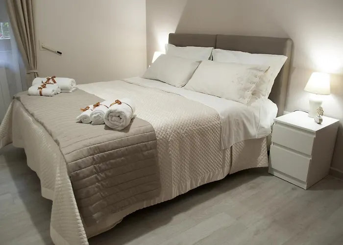 L' Albero Di Giada 住宿加早餐酒店 卡塞塔