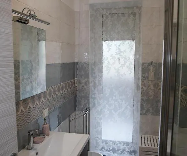 L' Albero Di Giada 住宿加早餐酒店 3*